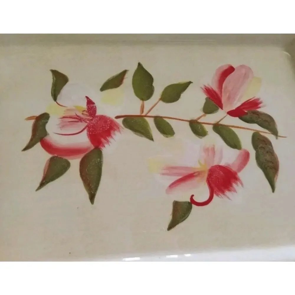 Temp Tations Magnolia Pattern 4pc Set -1.5qt Bsker, Rack, Trivet & 10x14 platter